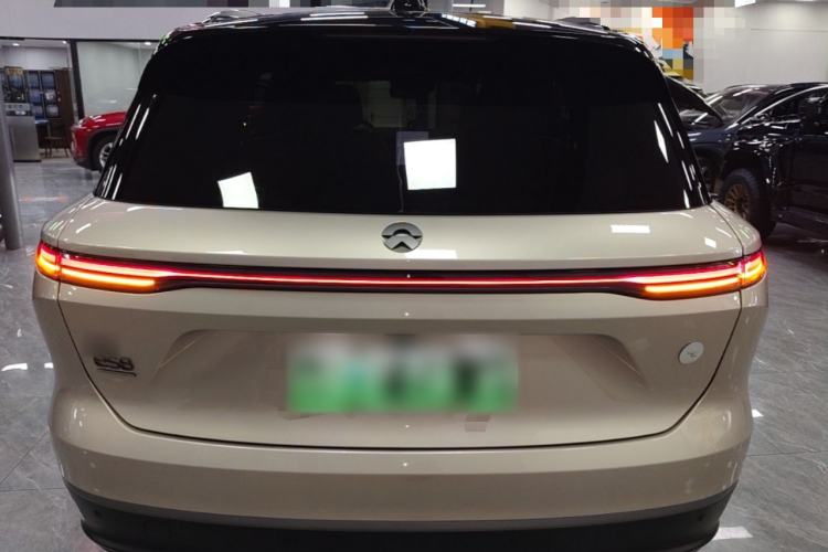 NIO ES8 2023 — 5