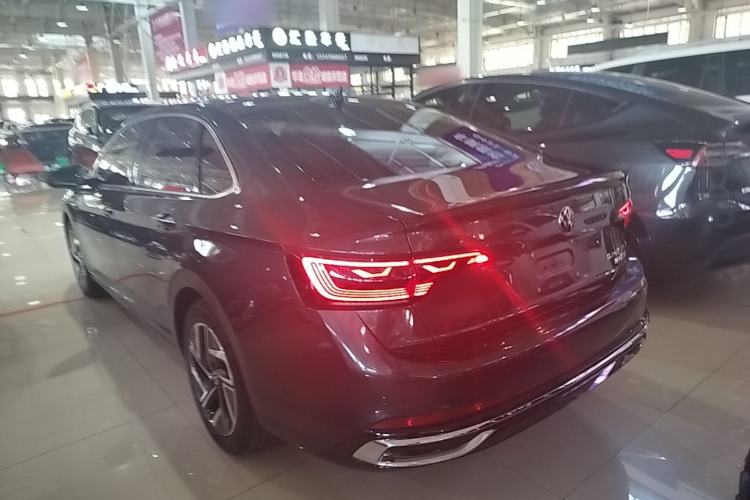 Volkswagen Sagitar 2023 — 4