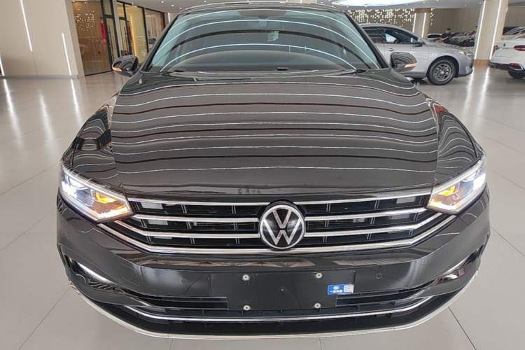 Volkswagen Magotan 2020 — 2