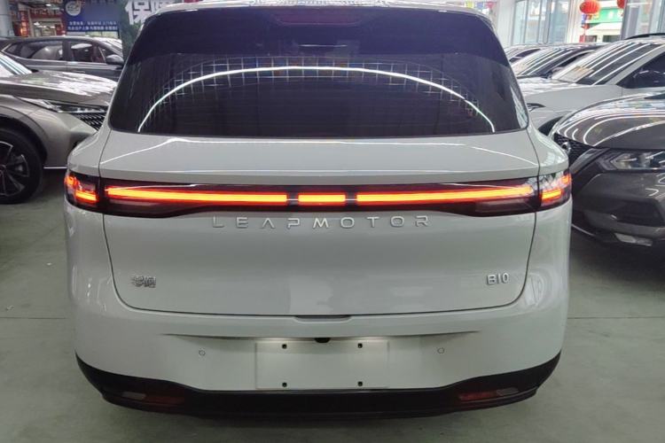 Leapmotor B10 2025 — 5