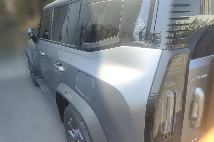Jetour Traveler 2023 — 4