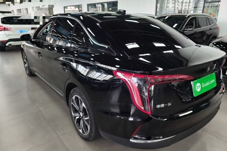 Hongqi E-QM5 2023 — 4