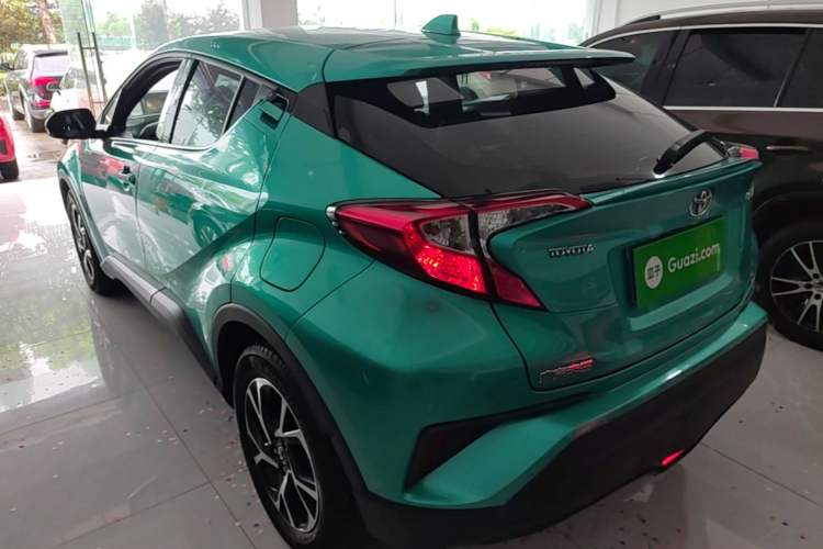 Toyota C-HR 2020 — 4