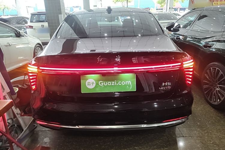 Hongqi H5 2024 — 5