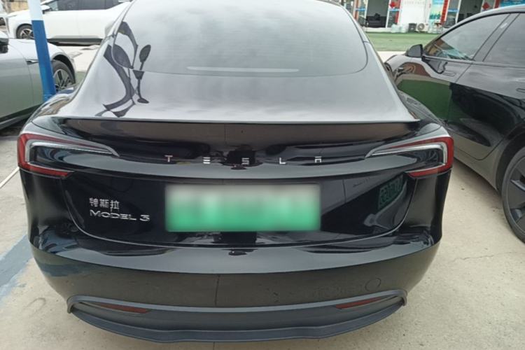 Tesla Model 3 2023 — 5