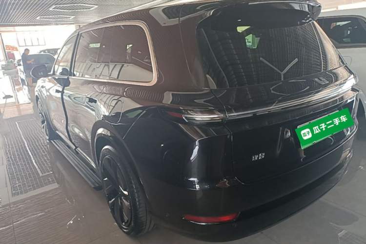 Li Auto L9 2023 — 4