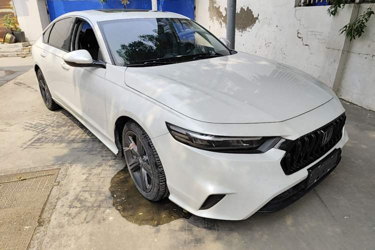 Honda Accord 2023 — 3