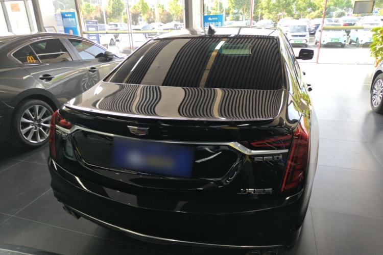 Cadillac CT6 2022 — 5