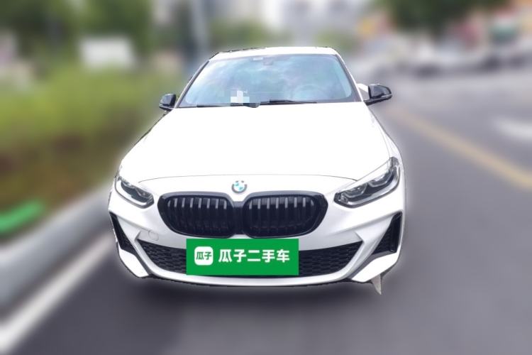 BMW 120i 2021 — фото 2