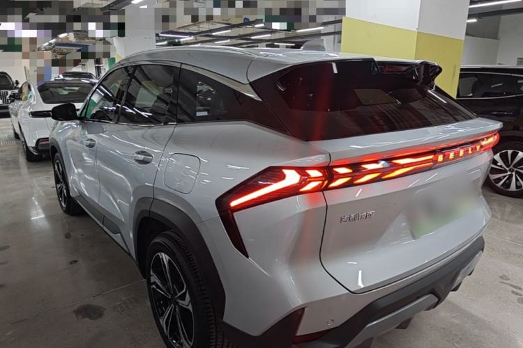 Geely Galaxy L7 2025 — 4