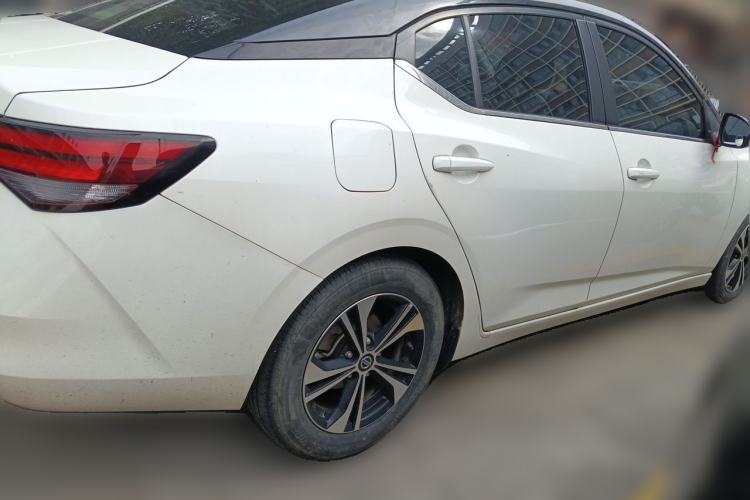 Nissan Sentra 2020 — 4