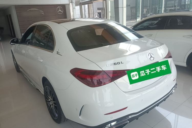 Mercedes-Benz C 260 L 2024 — 4