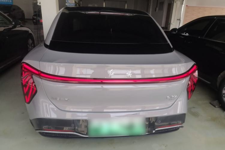 Hongqi EH7 2024 — 5