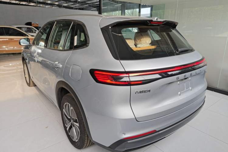 Geely Galaxy galaxy galaxy xingjian 7 em i 2026 — фото 4