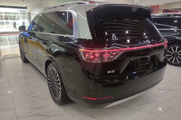 AITO M9 2025 — 4