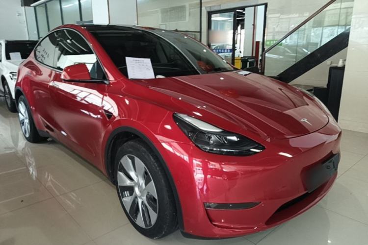 Tesla Model Y 2022 — фото 3