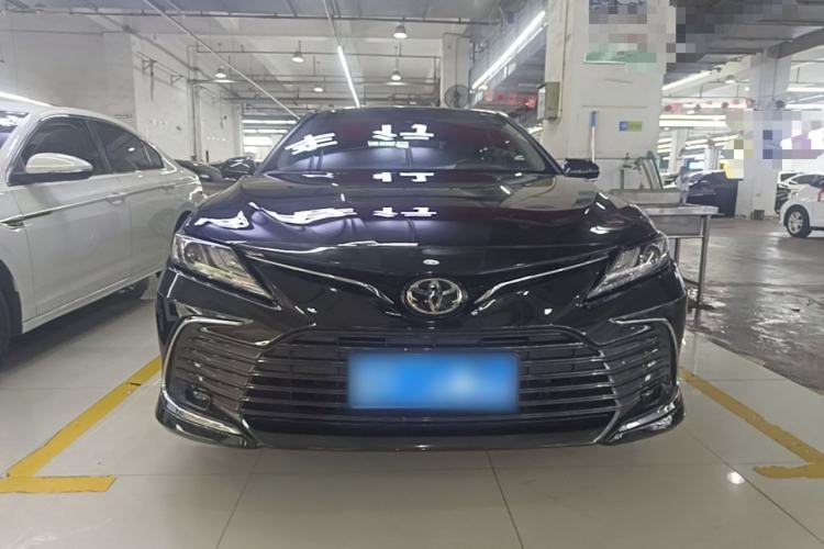 Toyota Camry 2021 — 2