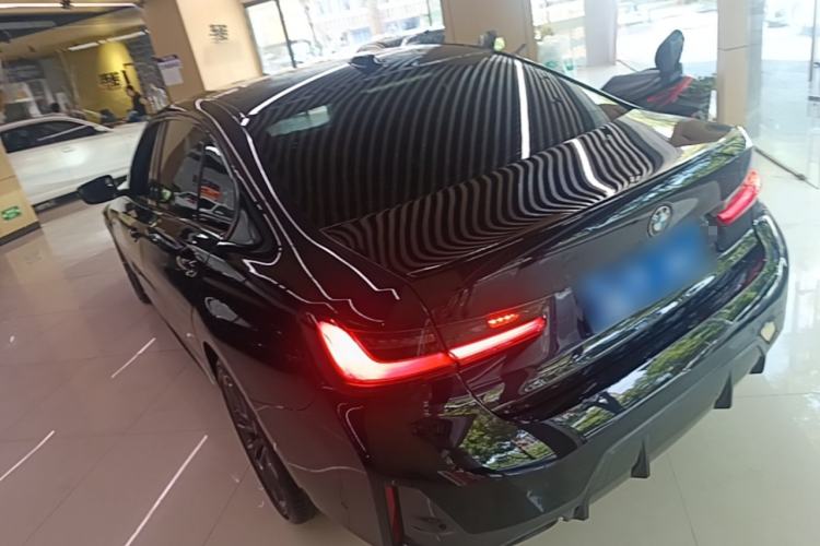 BMW 325Li 2024 — 4
