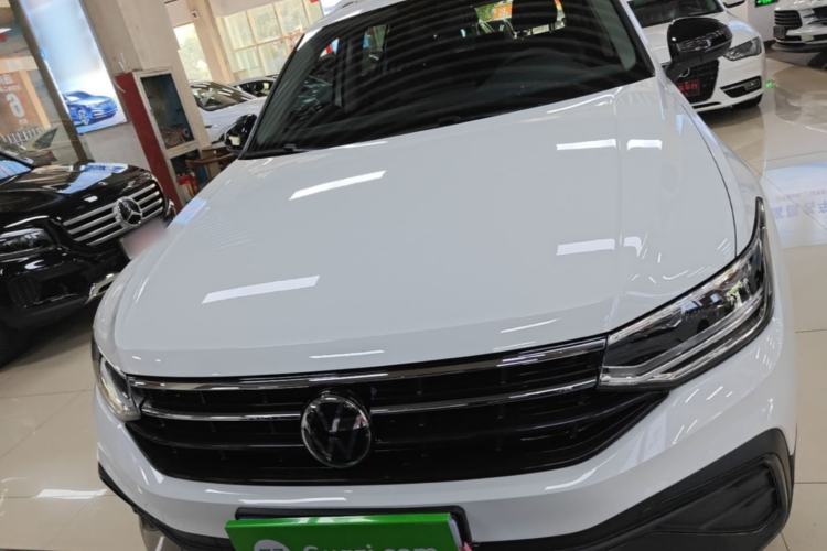 Volkswagen Tiguan L 2024 — 2