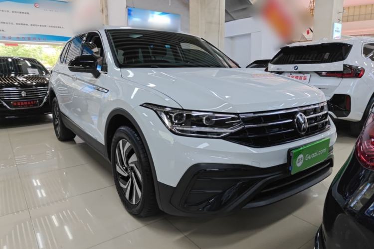 Volkswagen Tiguan L 2024 — 3