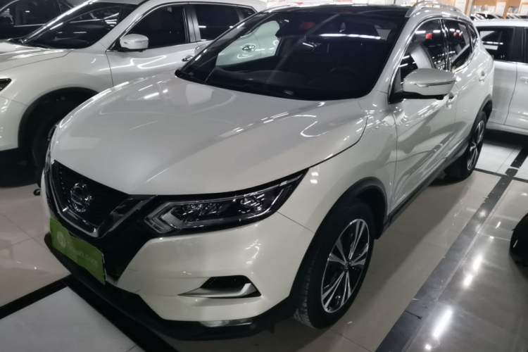 Nissan Qashqai 2022 — фото 1