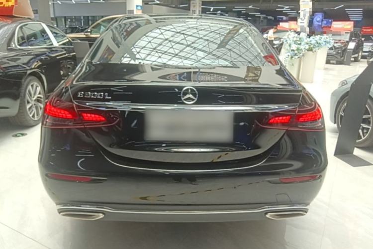 Mercedes-Benz E 300 L 2023 — фото 5