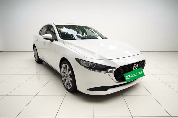 Mazda Mazda 3 2021 — 3
