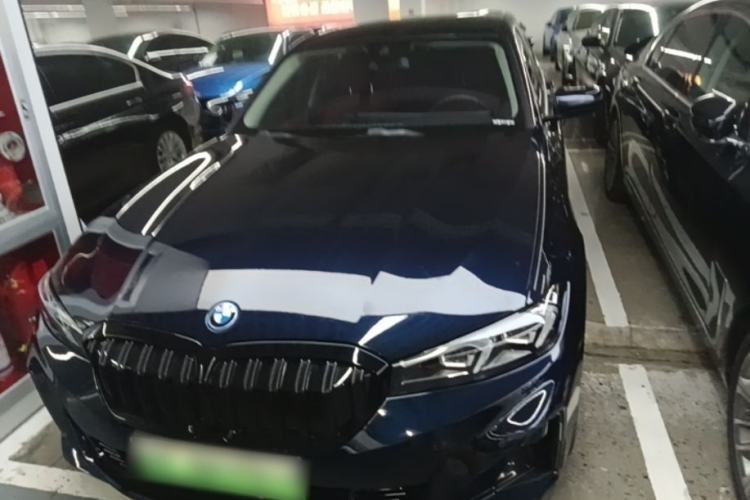 BMW i3 2024 — 2