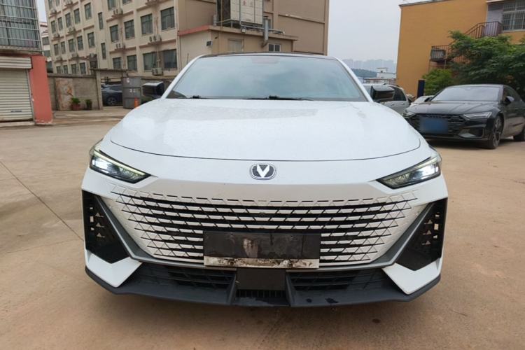 ChangAn UNI-V 2022 — 2