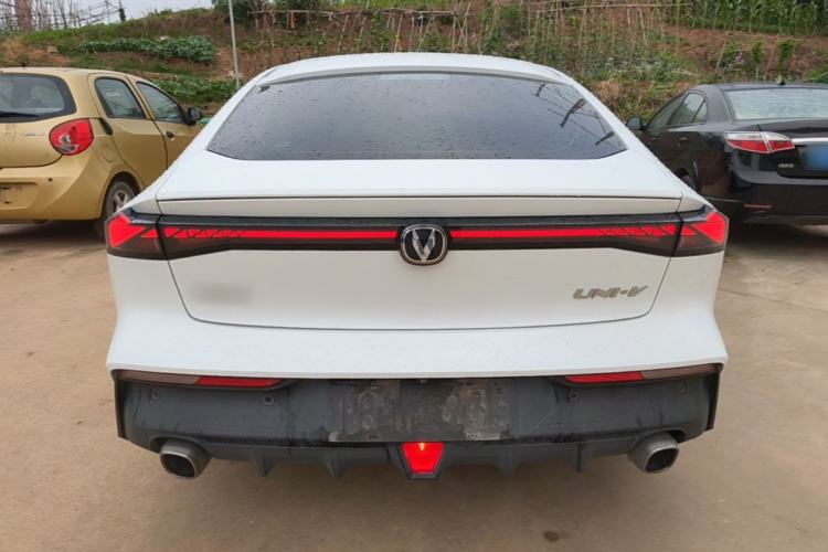 ChangAn UNI-V 2022 — 5