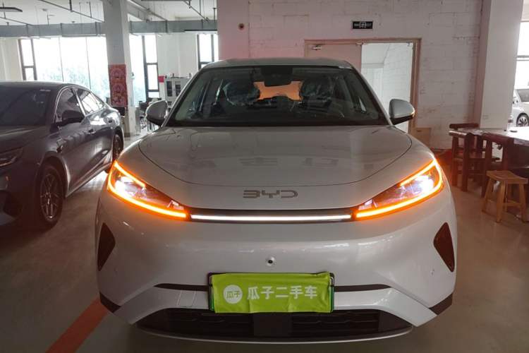 BYD sealion 05 dm i 2026 — фото 2