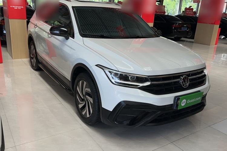 Volkswagen Tiguan L 2024 — 4