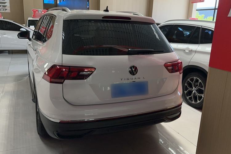 Volkswagen Tiguan L 2024 — 5