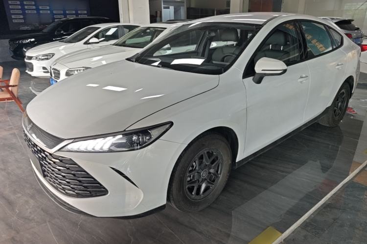 BYD Qin PLUS 2025 — фото 1