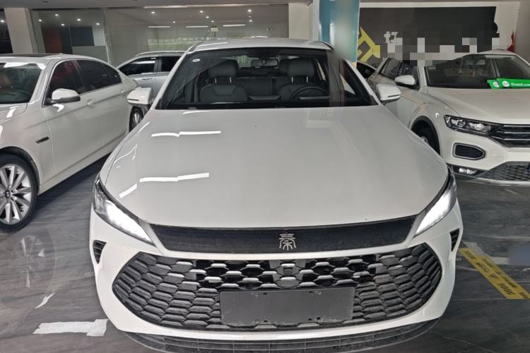 BYD Qin PLUS 2025 — фото 2