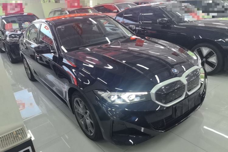 BMW i3 2022 — 3