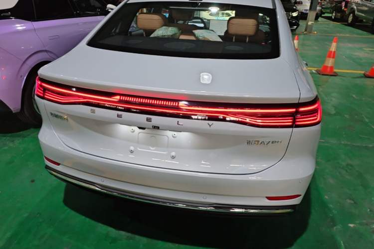 Geely Galaxy A7 2025 — 5