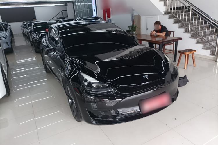 Tesla Model 3 2021 — 3