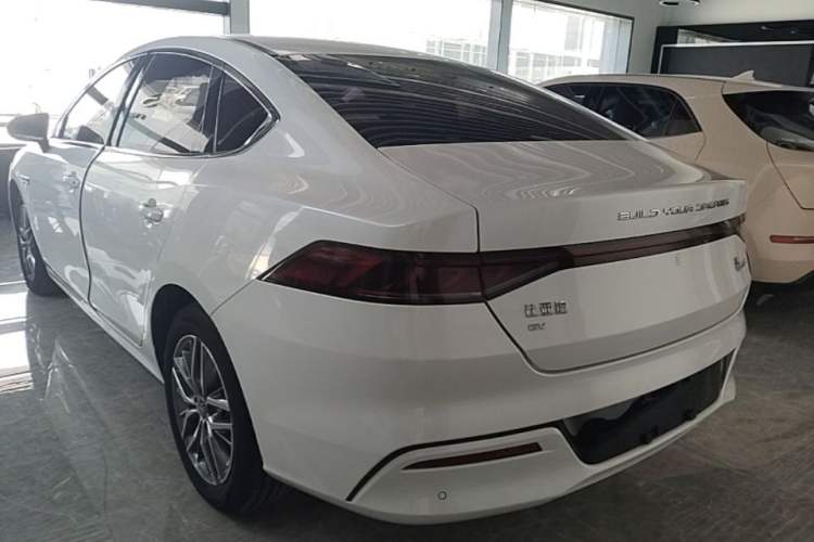BYD Qin PLUS 2023 — фото 4