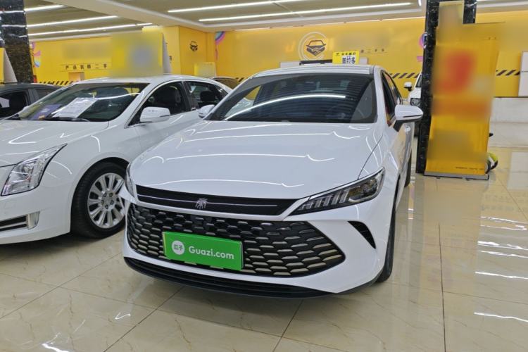 BYD Qin PLUS 2025 — фото 1