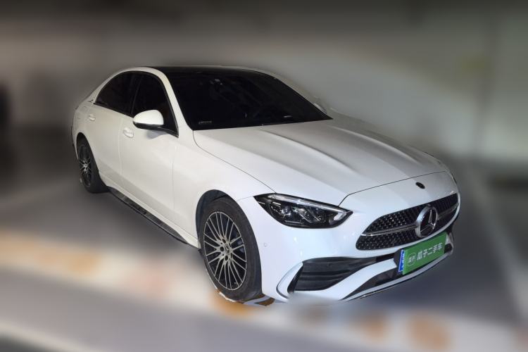Mercedes-Benz C 260 L 2023 — 3