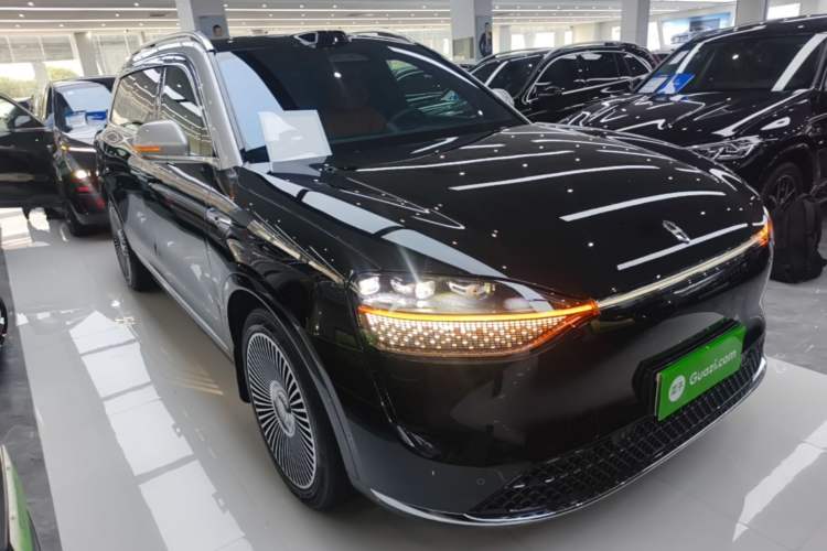 AITO M9 2024 — 3