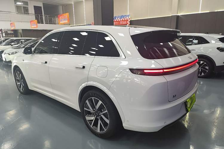Li Auto L7 2023 — 4
