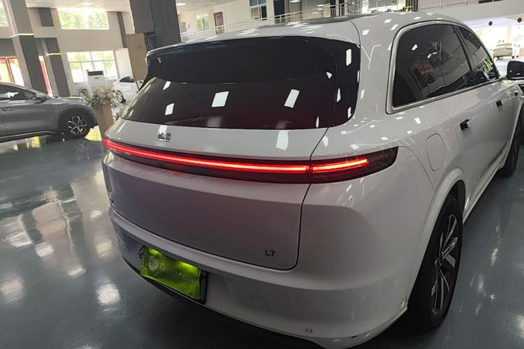 Li Auto L7 2023 — 5