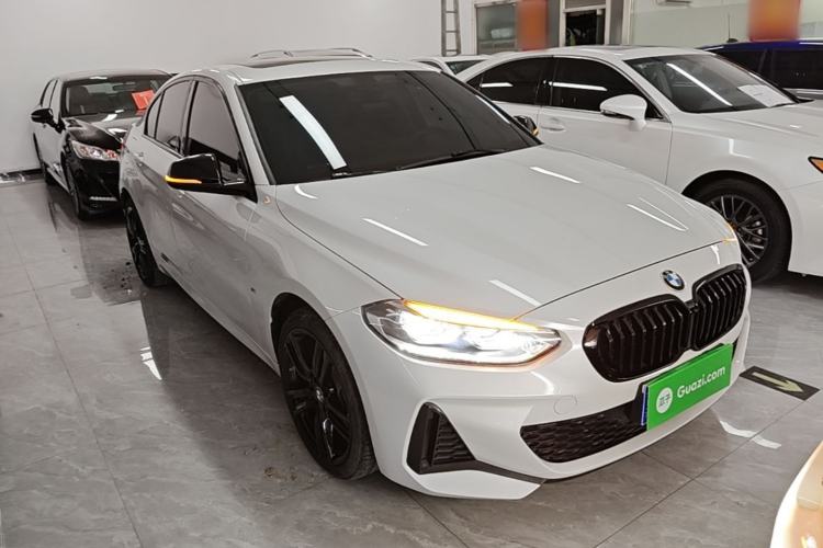 BMW 125i 2023 — фото 3