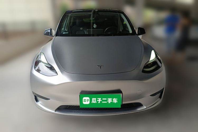 Tesla Model Y 2022 — 2