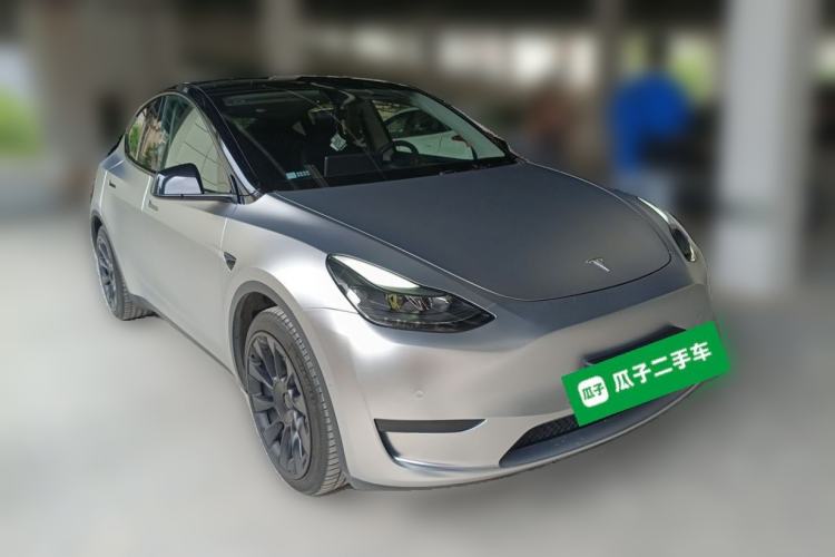 Tesla Model Y 2022 — 3