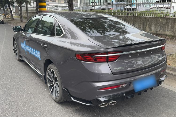 Geely Preface 2025 — 4