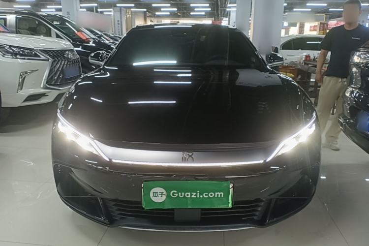 BYD Han 2025 — 2