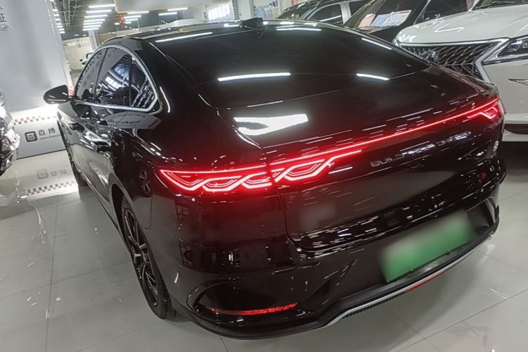 BYD Han 2025 — 4